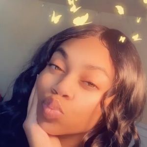 Meet your Posher, Jasmine